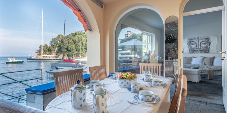 Villa a Portofino pie dan lau IIN