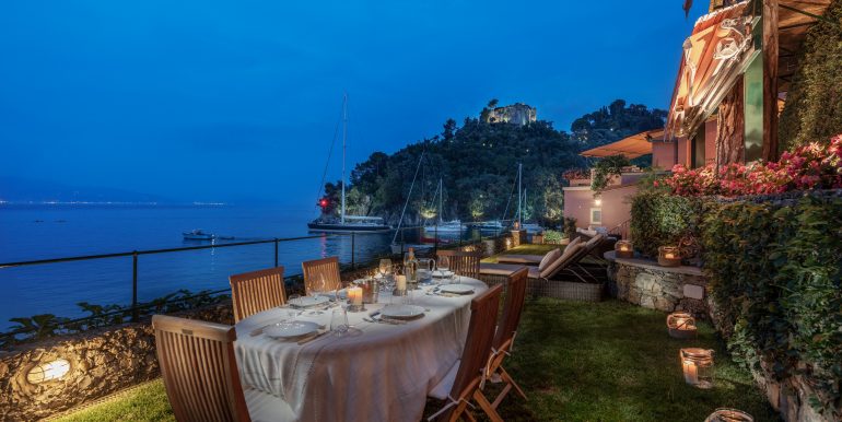 Villa a Portofino pie dan lau IIN