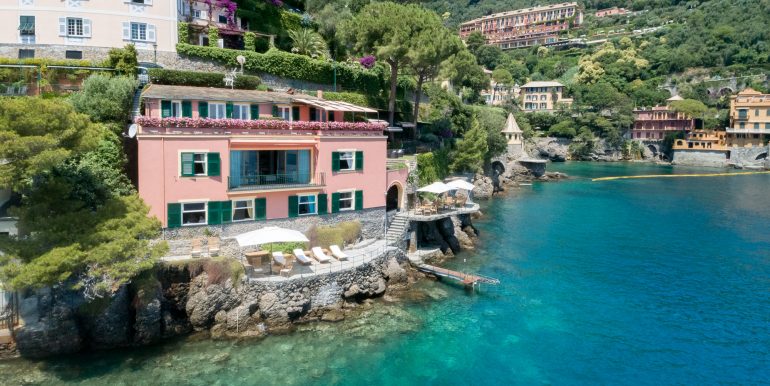 Villa a Portofino pie dan lau IIN