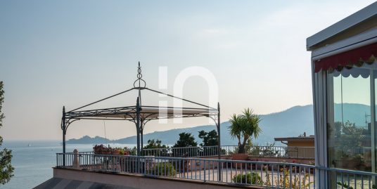 Penthouse with seaview terrace, Rapallo